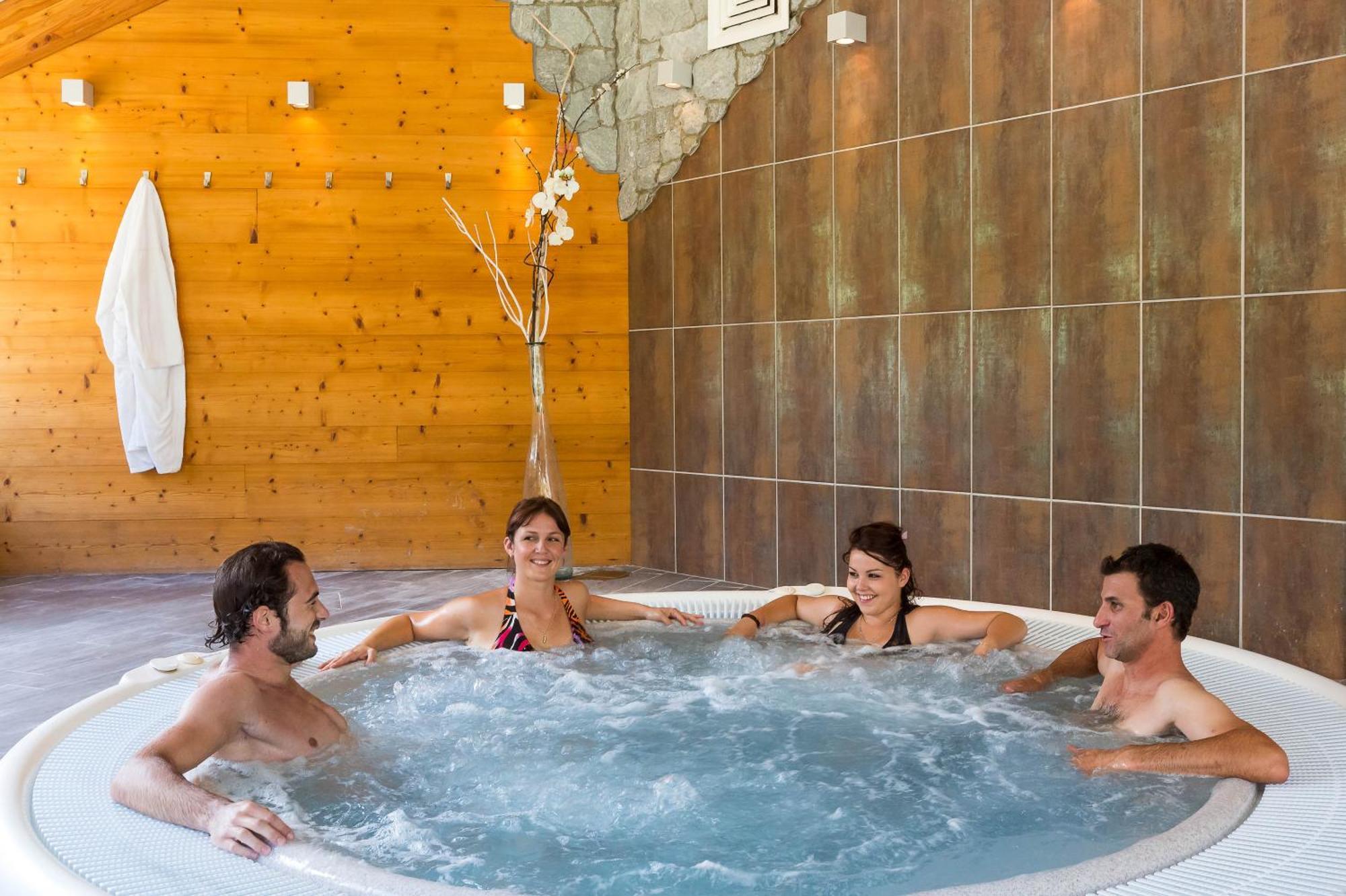 Hôtel&spa Les Bartavelles Hotel Crots