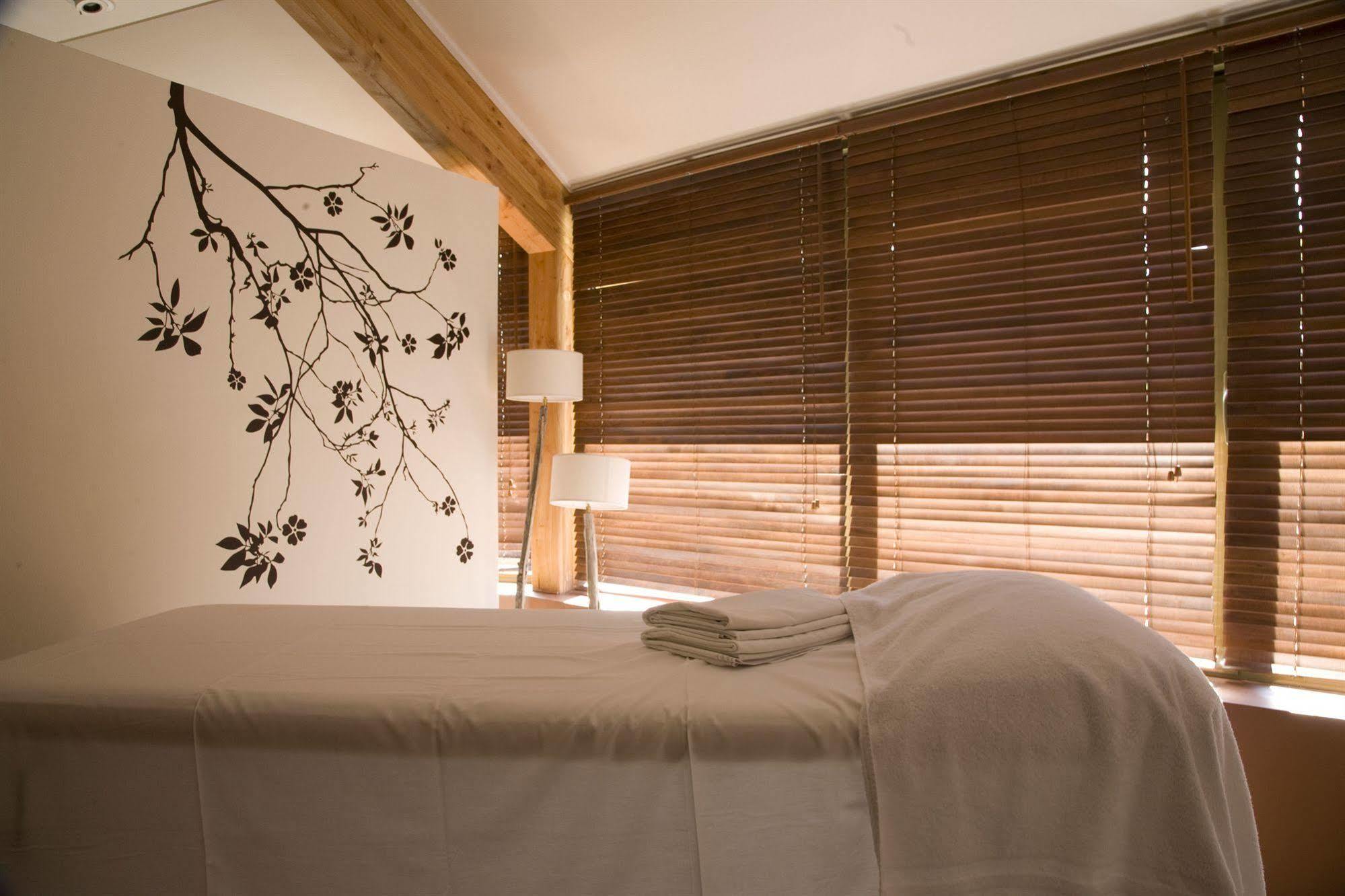 Hotel Hôtel&spa Les Bartavelles